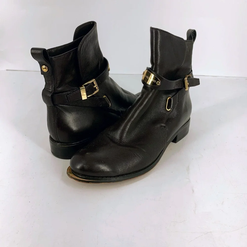 Michael Kors Womens Darcy Leather Gold Buckle Moto Ankle Boots Logo Plate SZ 8.5